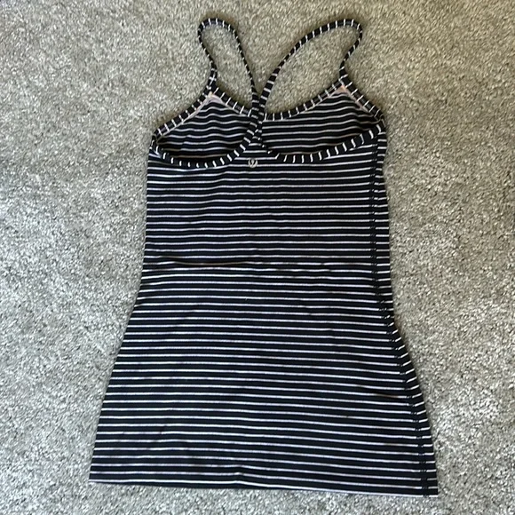 Lululemon Top - Picture 2 of 4